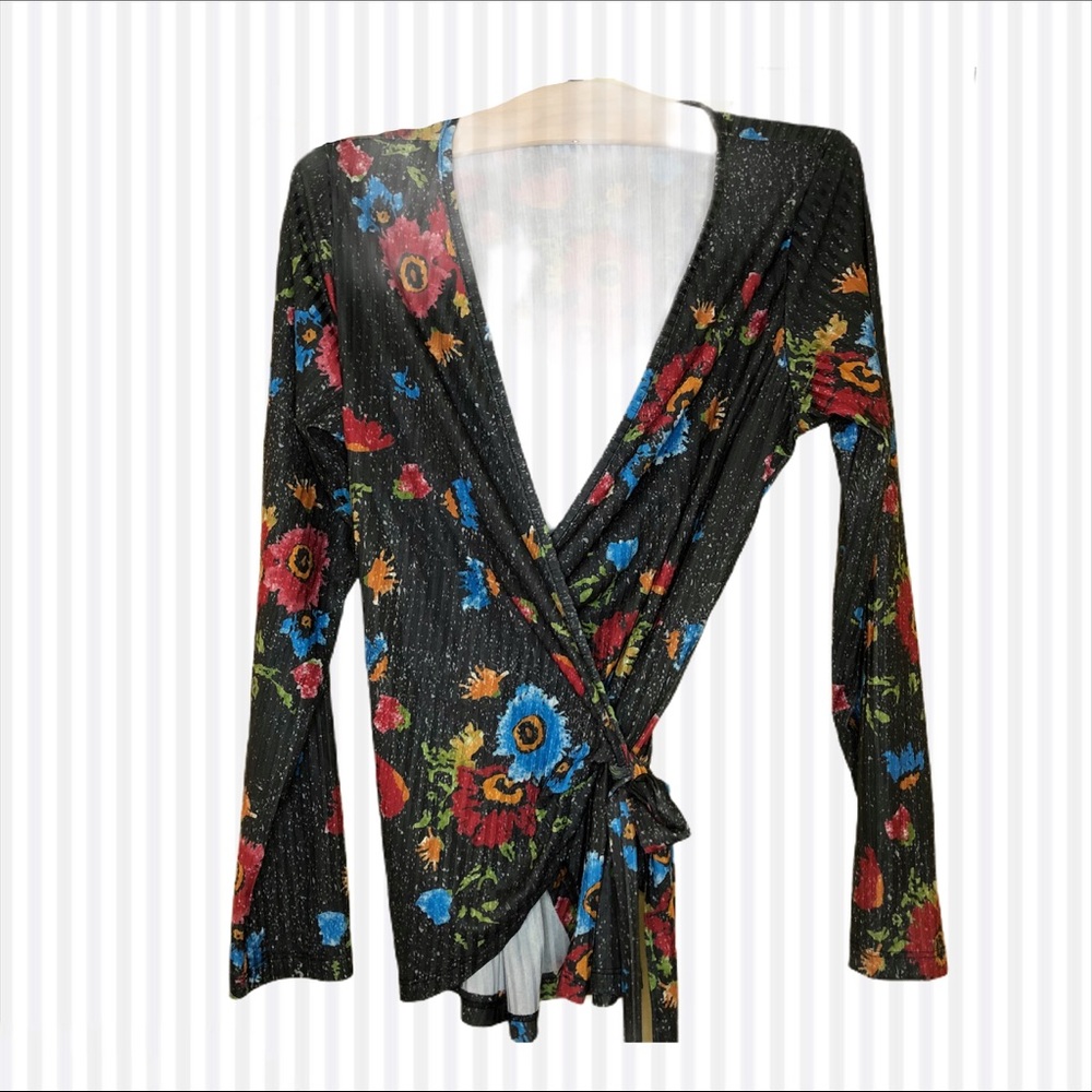 MILAN KISS Floral Long-sleeve Wrap Blouse